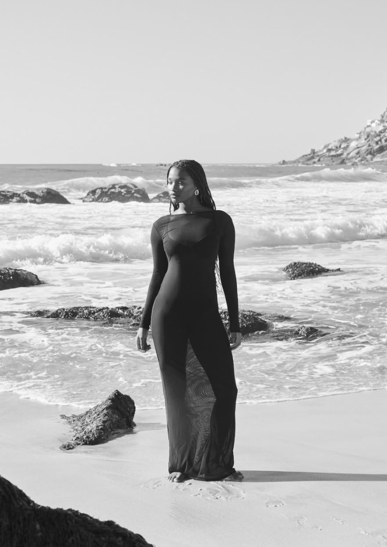 Black - Scoop Neck Mesh Cover Up