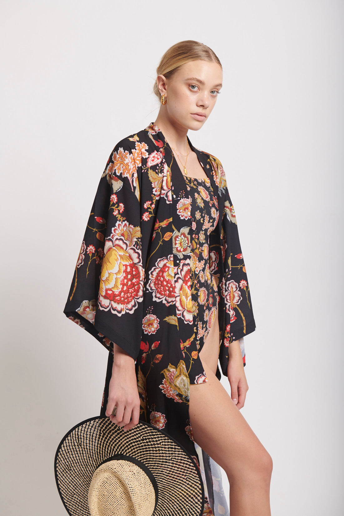 Vintage Floral Noir - Kimono